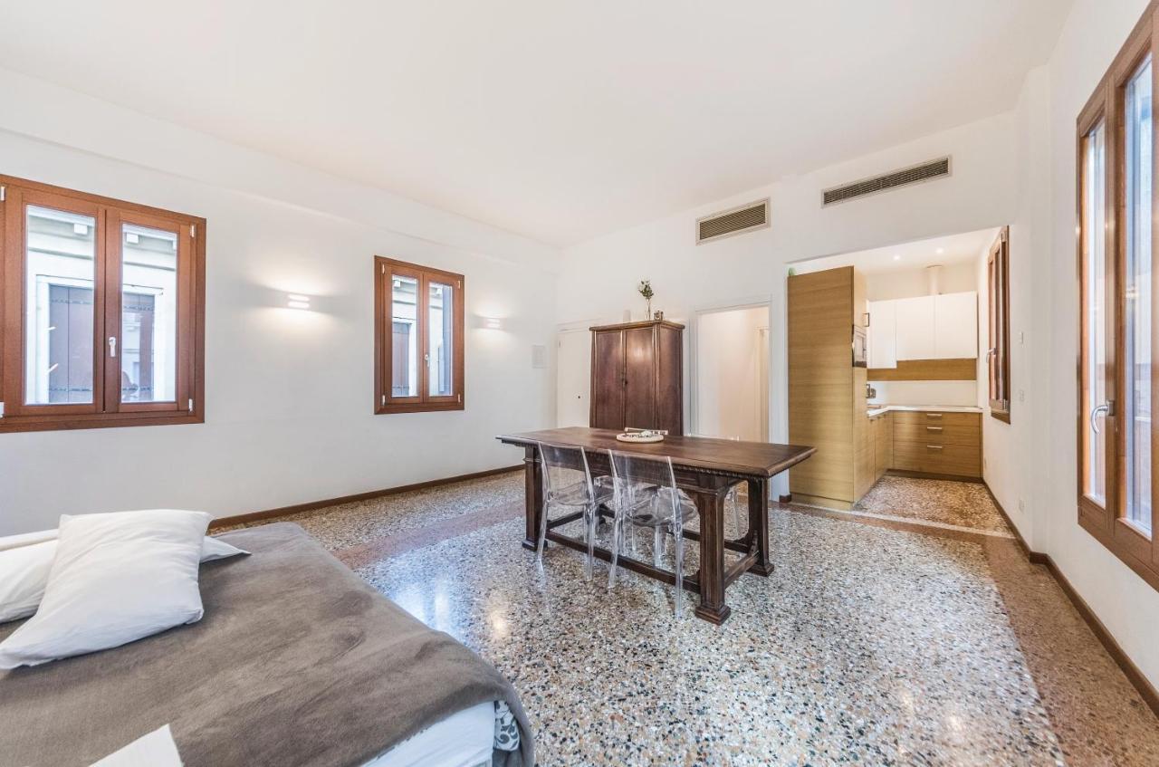 Ca' D'Oro Suite Venice Exterior photo